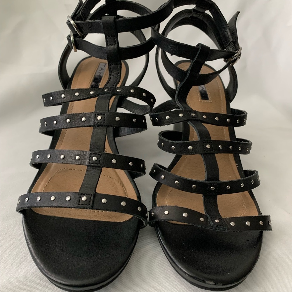 Tahari Black Wedge Strappy Sandals size 8